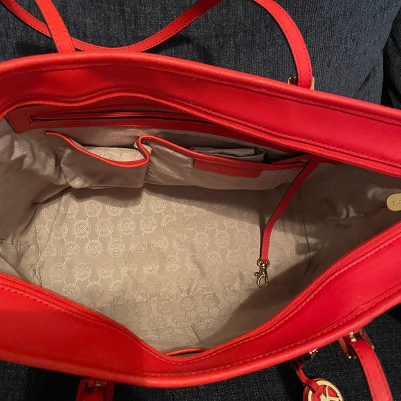 MICHAEL Michael Kors Bicolor "Jet Set" Medium, NWT - Picture 7 of 10